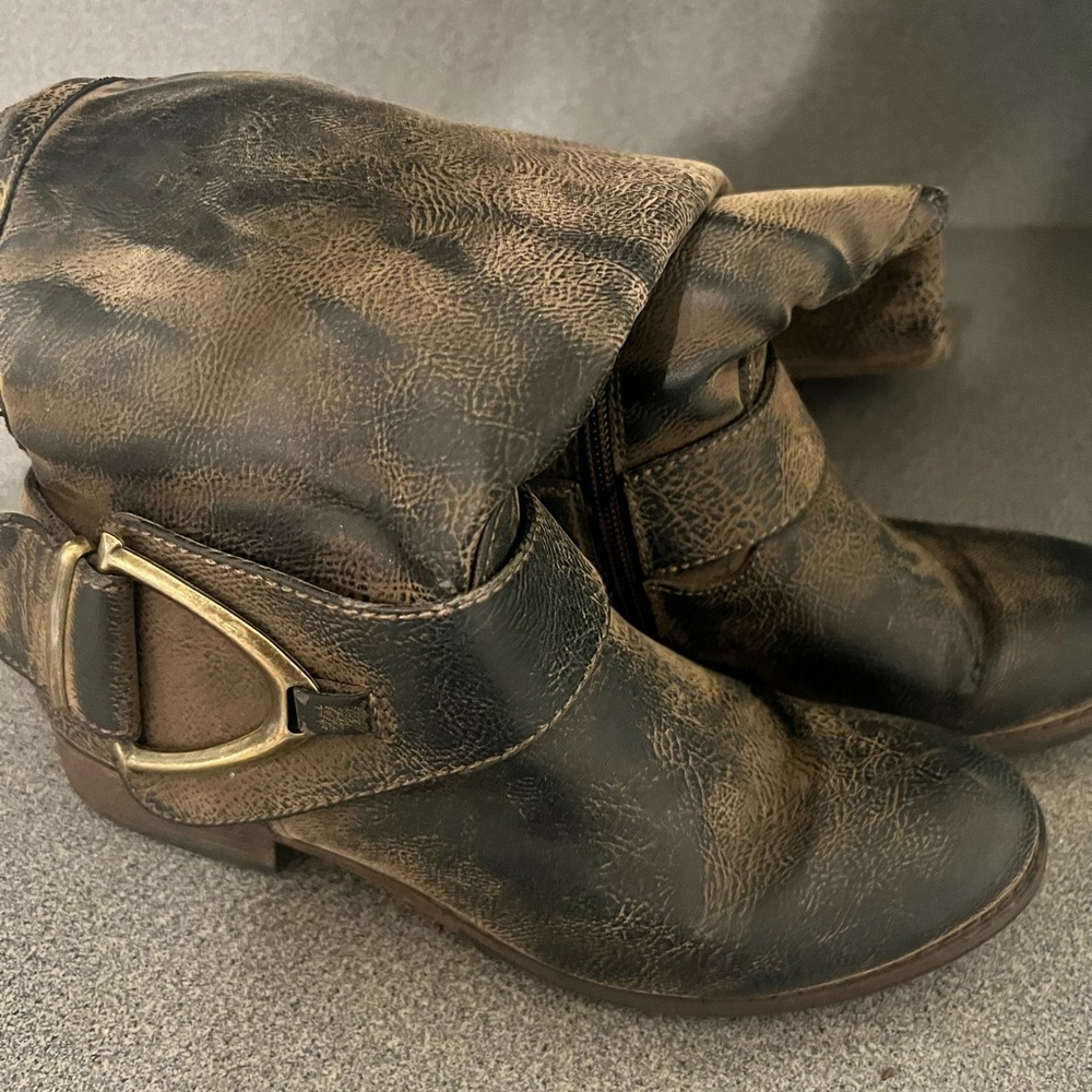 Crown Vintage Boots 7 *wide calf*